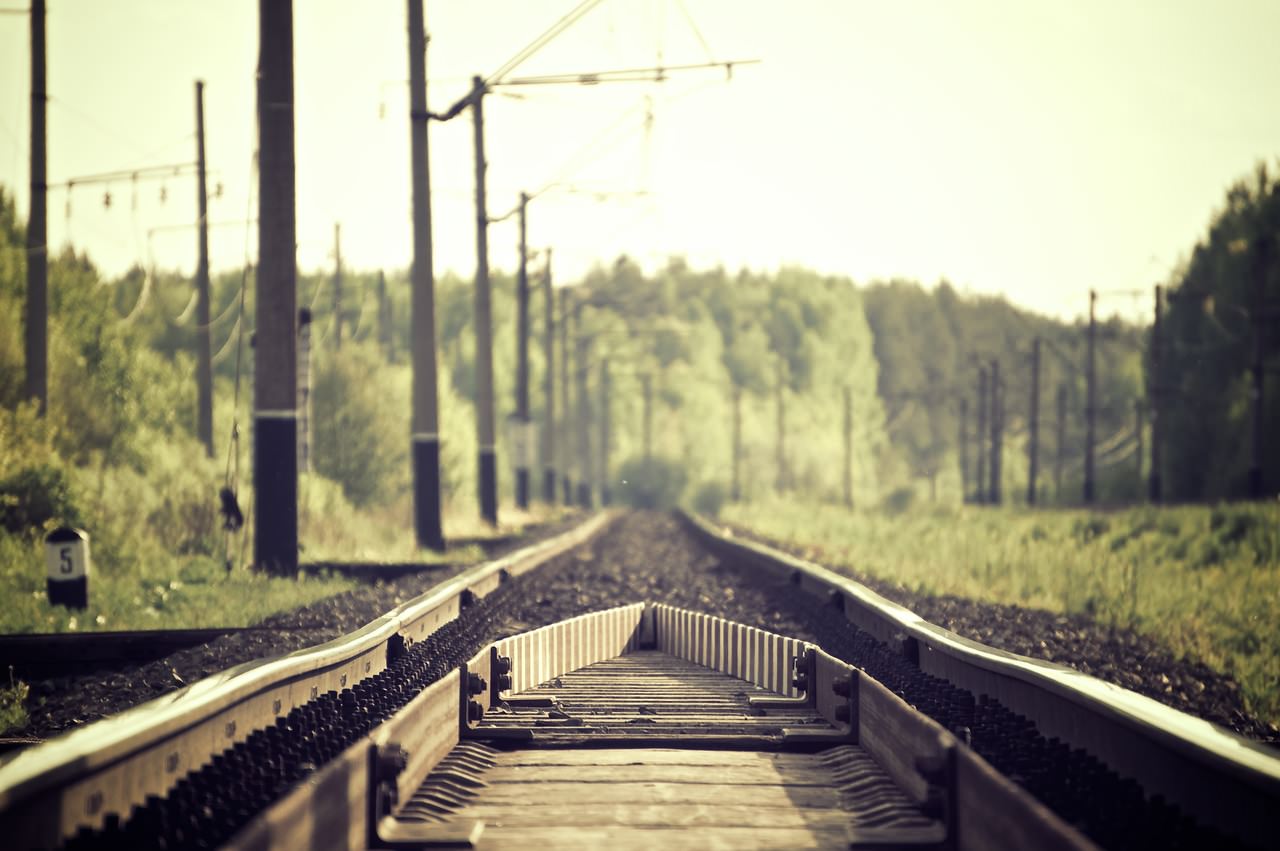 blog-image-train-rail